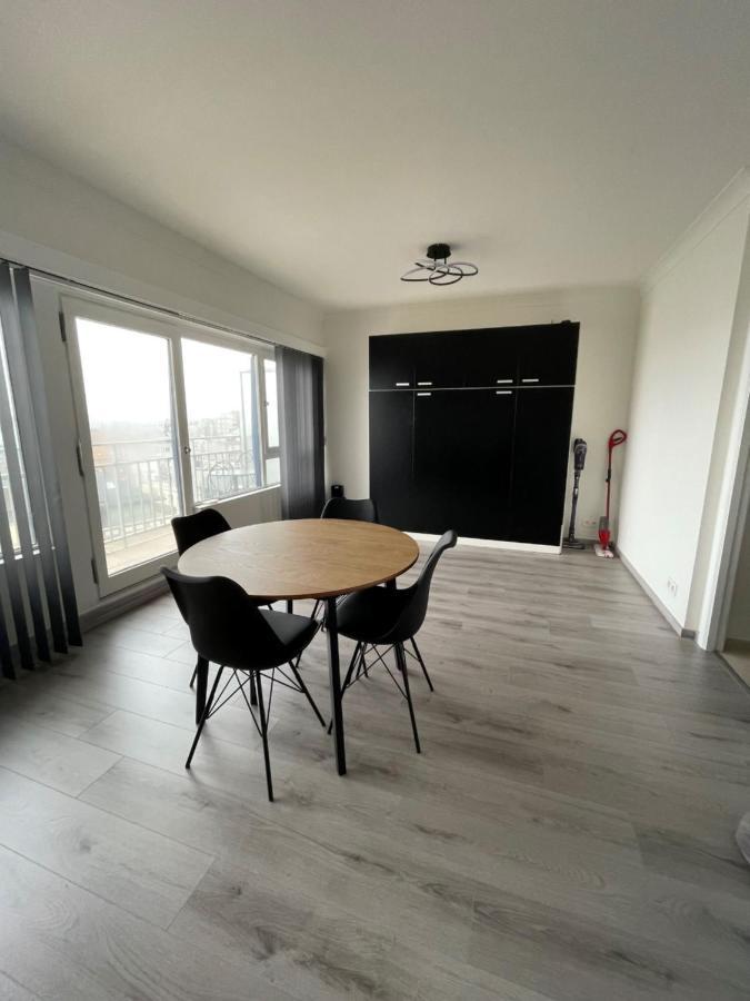 Studio Met Schitterend Uitzicht Op Oostende - Marijana2 Bagian luar foto
