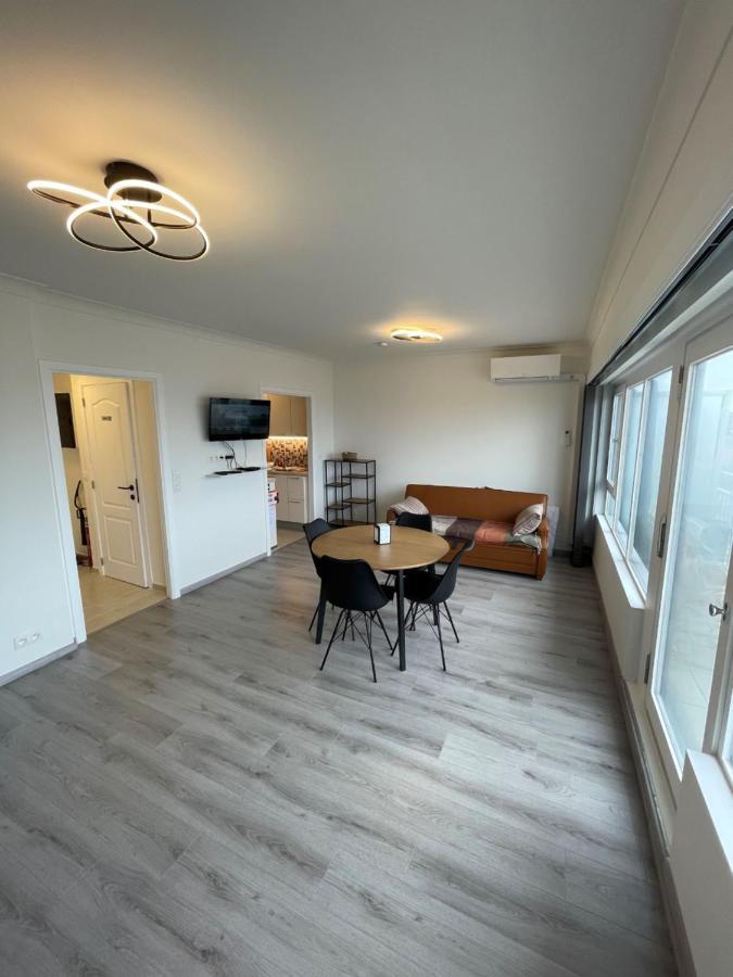 Studio Met Schitterend Uitzicht Op Oostende - Marijana2 Bagian luar foto